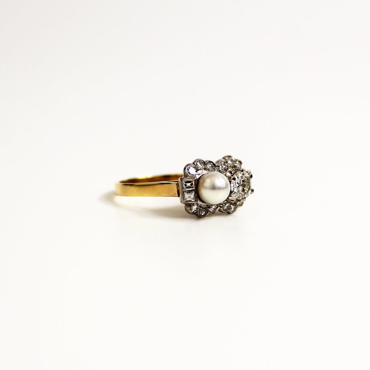 18ct Yellow Gold Pearl and Diamond Art Deco Ring