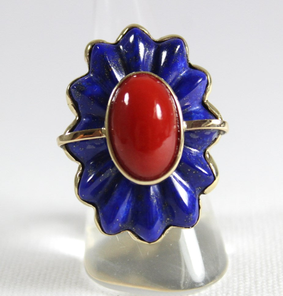 Yellow Gold Momo Coral and Ridged Lapis Lazuli Floral Ring