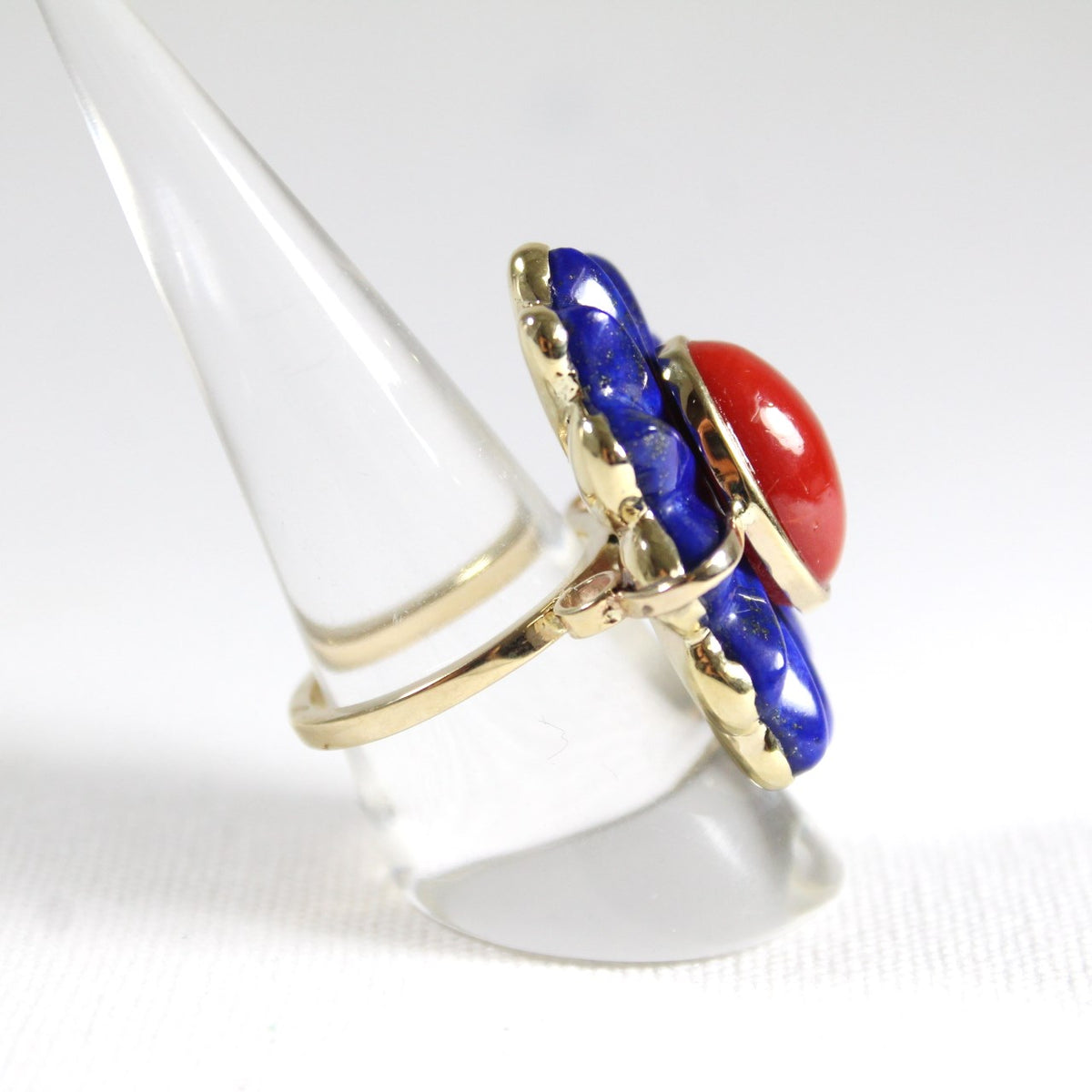 Yellow Gold Momo Coral and Ridged Lapis Lazuli Floral Ring