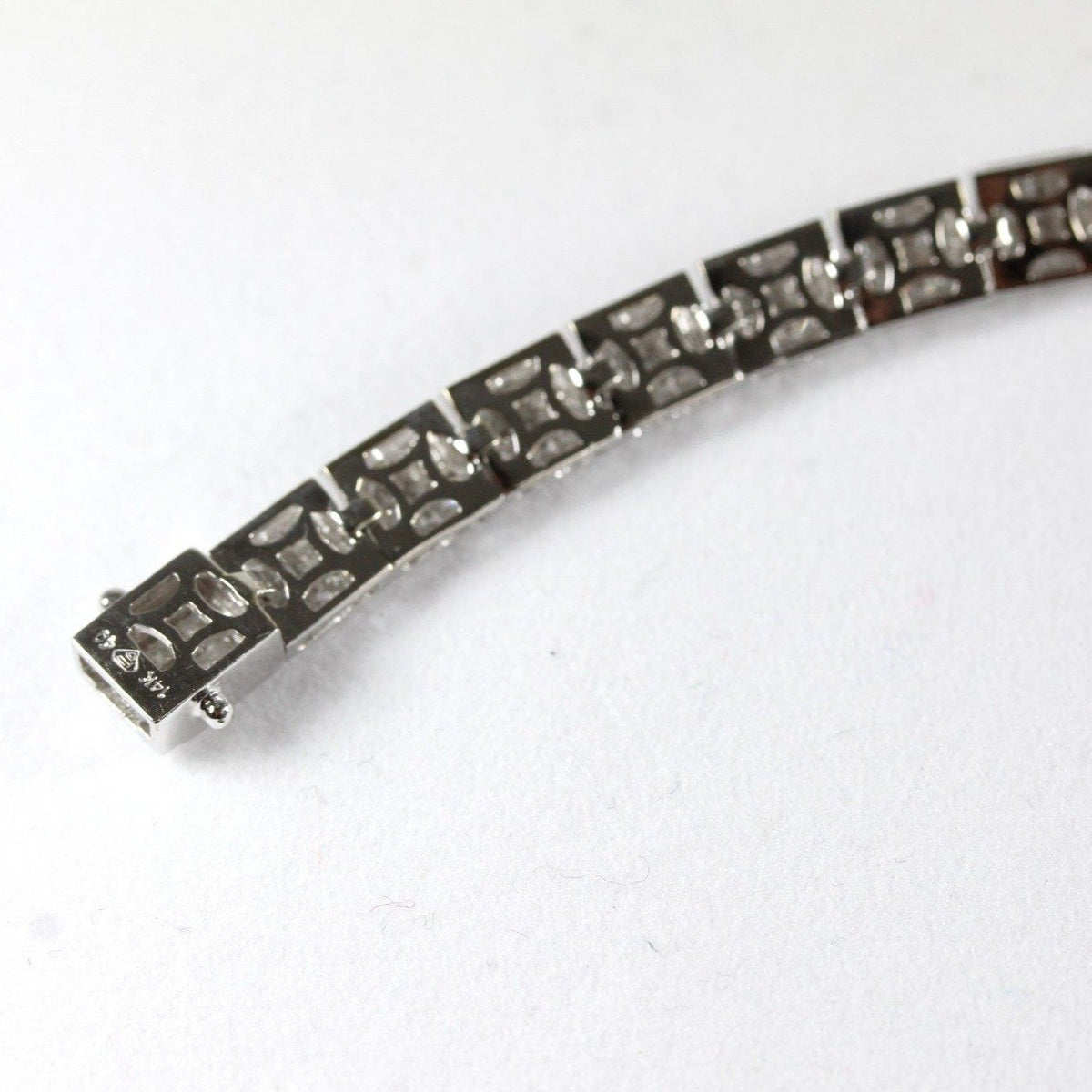 14ct White Gold 5.6ct Diamond Tennis Bracelet