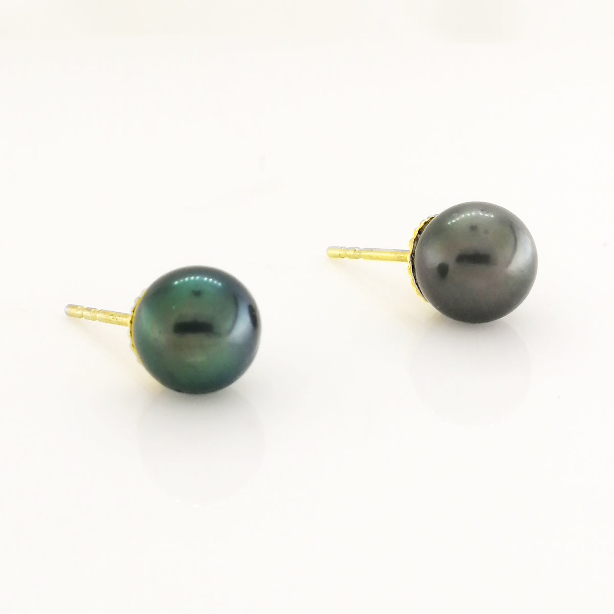9ct Yellow Gold Black Tahitian Pearl Stud Earrings