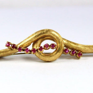 Vintage 18ct Brushed Yellow Gold Ruby Bar Brooch