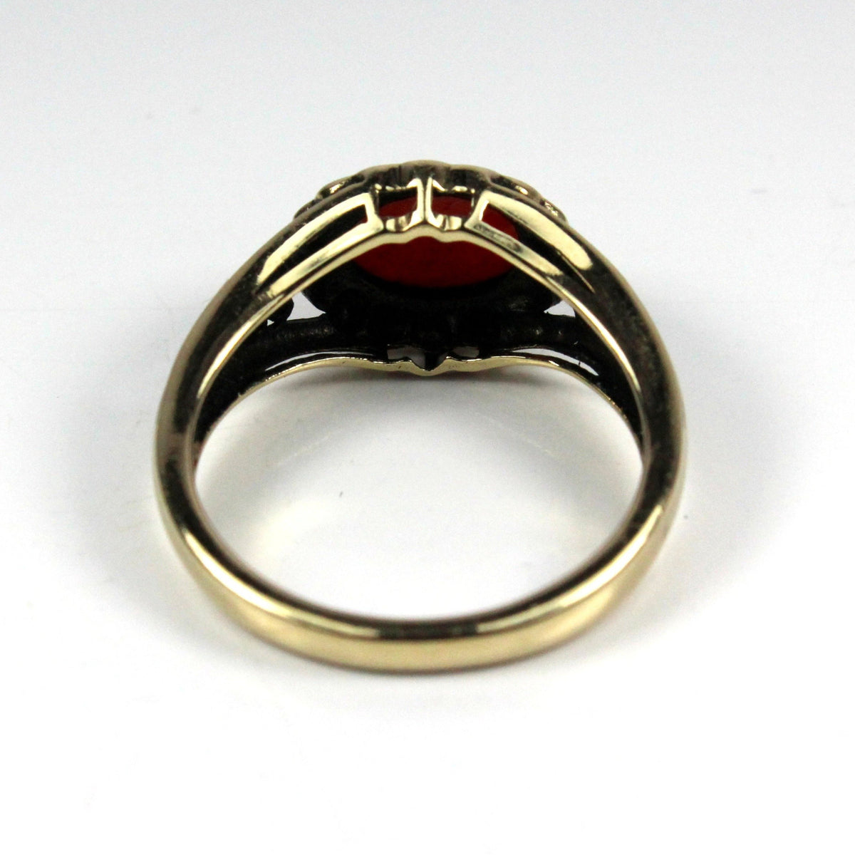 9ct Yellow Gold Coral and Diamond Metal Work Ring – Tresors Sydney