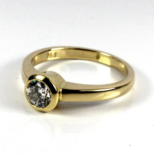 18ct Yellow Gold Solitaire Diamond Ring and Wedding Band