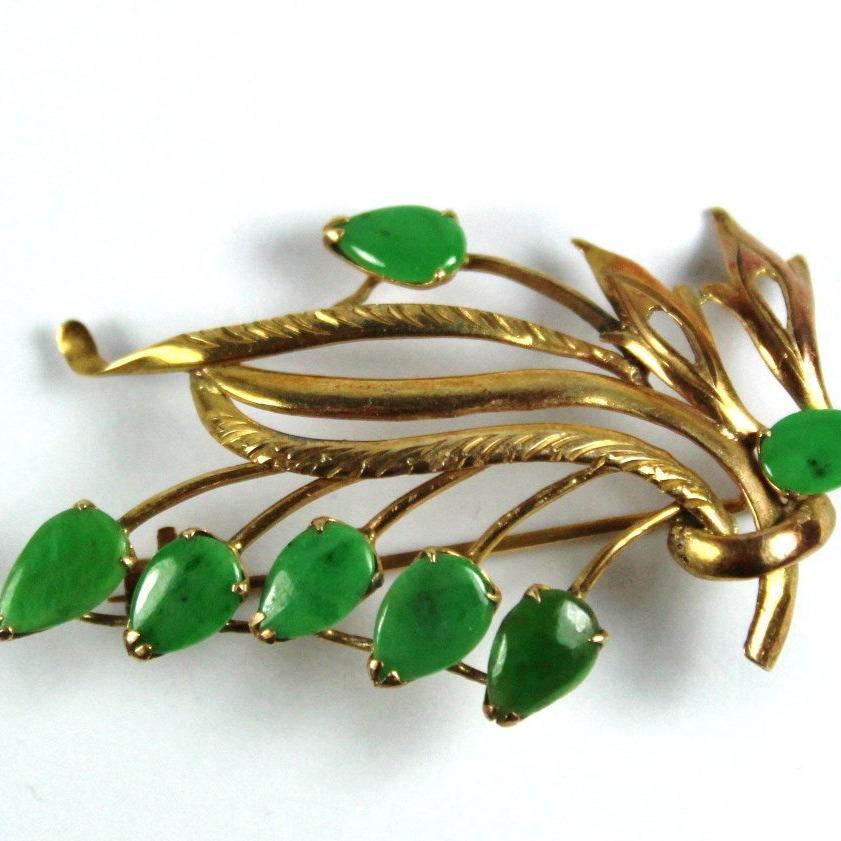 Vintage 9ct Yellow Gold Jadeite Brooch