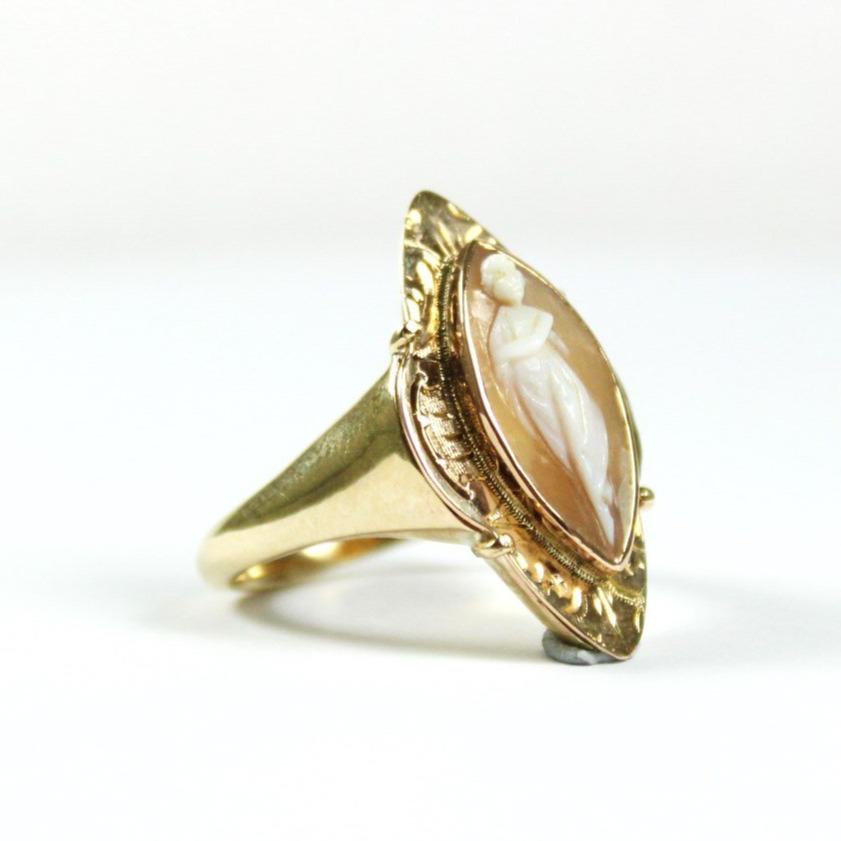 9ct Yellow Gold Art Nouveau Conch Shell Cameo Dress Ring