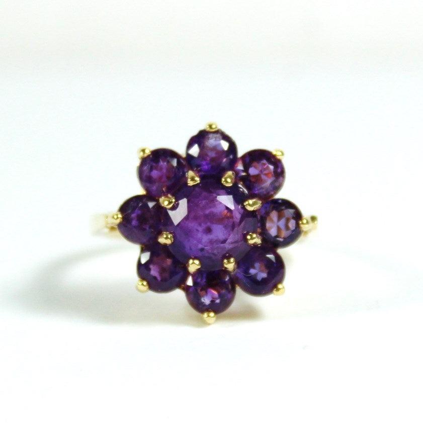 Vintage 18ct Yellow Gold Amethyst Daisy Cluster Ring