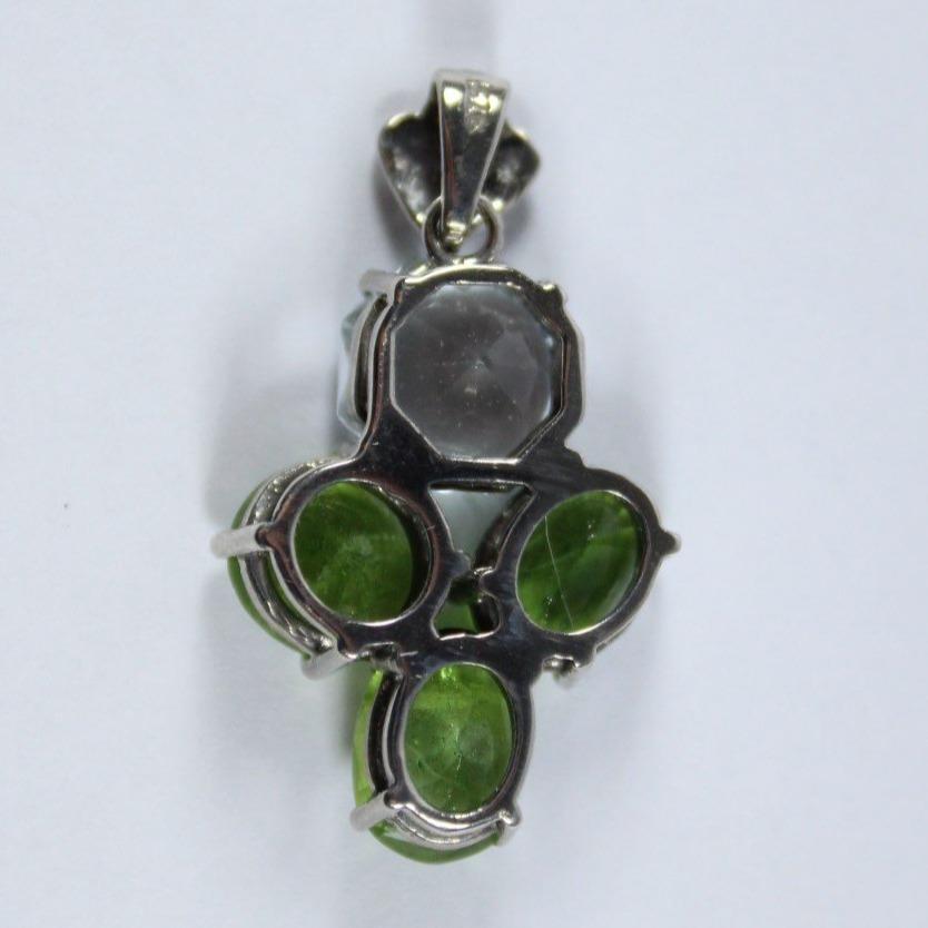 9ct White Gold Peridot and Topaz Pendant