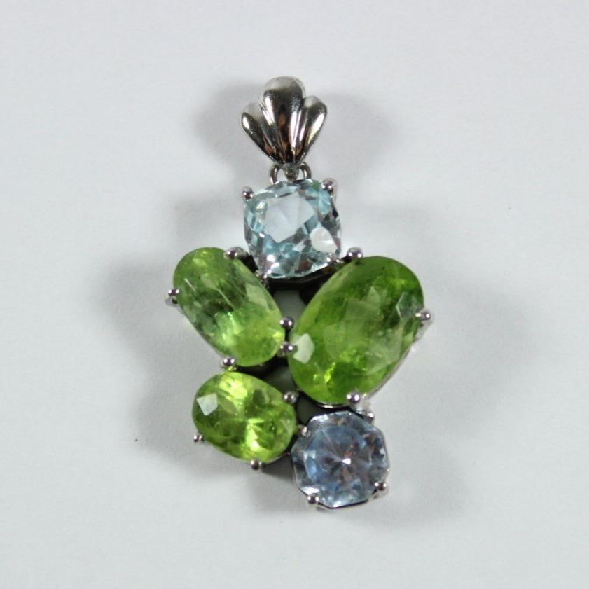 9ct White Gold Peridot and White Topaz Pendant