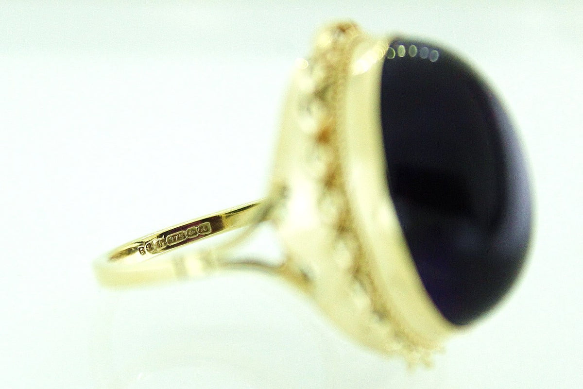 Vintage 9ct Yellow Gold Cabochon Amethyst Cocktail Ring