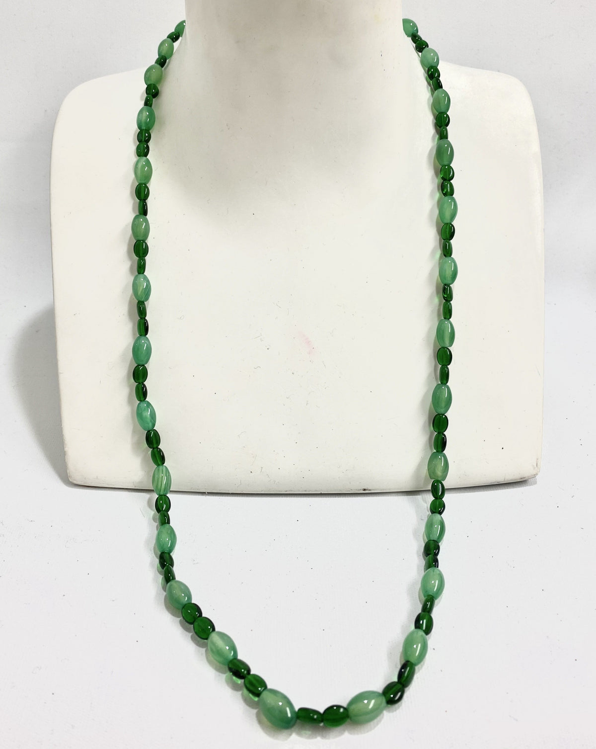 Diopside and Chrysoprase Glass Necklace