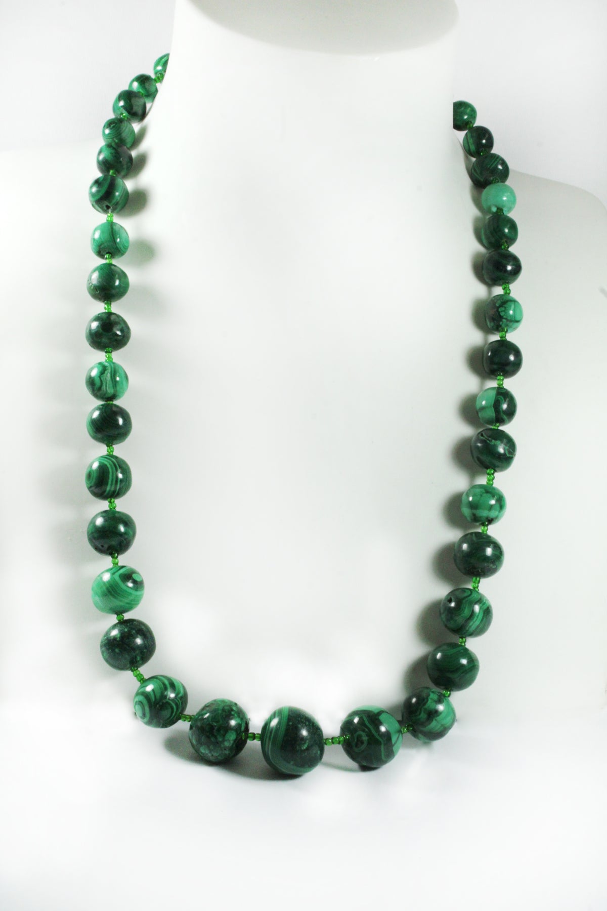 Malachite and Green Glass Graduated Beaded Necklace