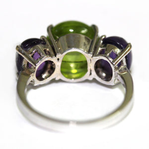 9ct White Gold Cabochon Peridot and Amethyst Ring