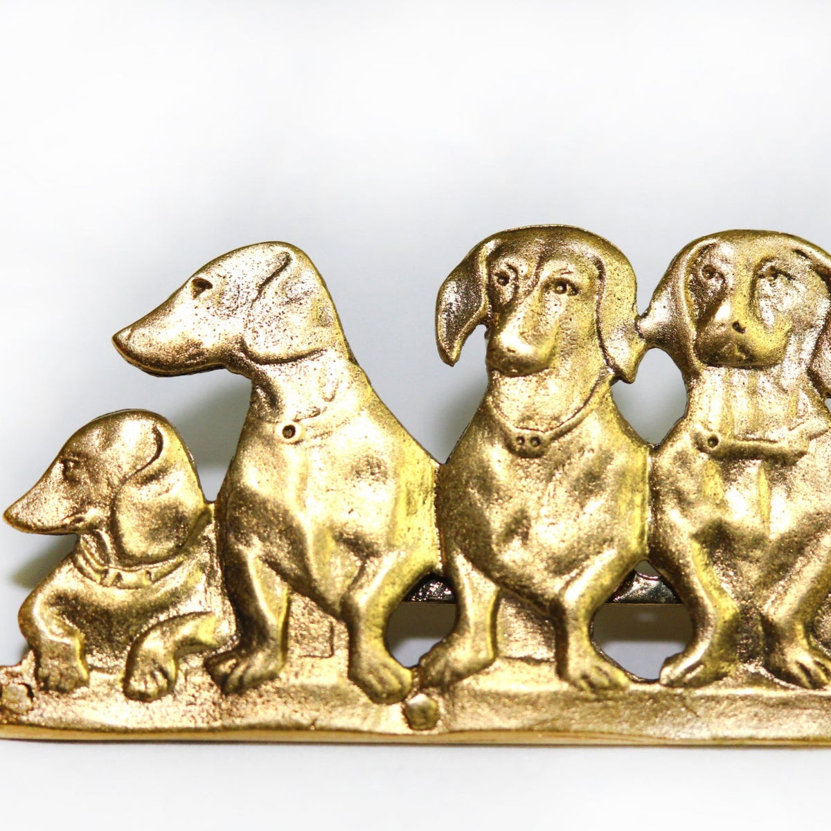 Dachshund Brooch 9ct Gold