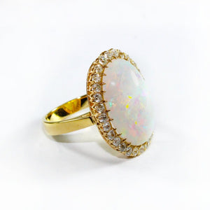 Vintage Solid Mintabie Opal and Diamond Ring
