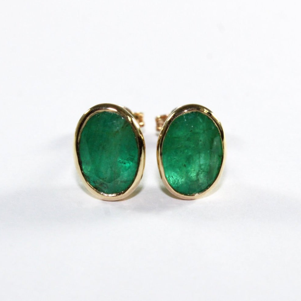 9ct Yellow Gold Emerald Stud Earrings