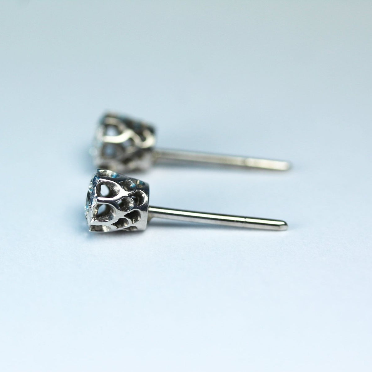 18ct White Gold Diamond Stud Earrings