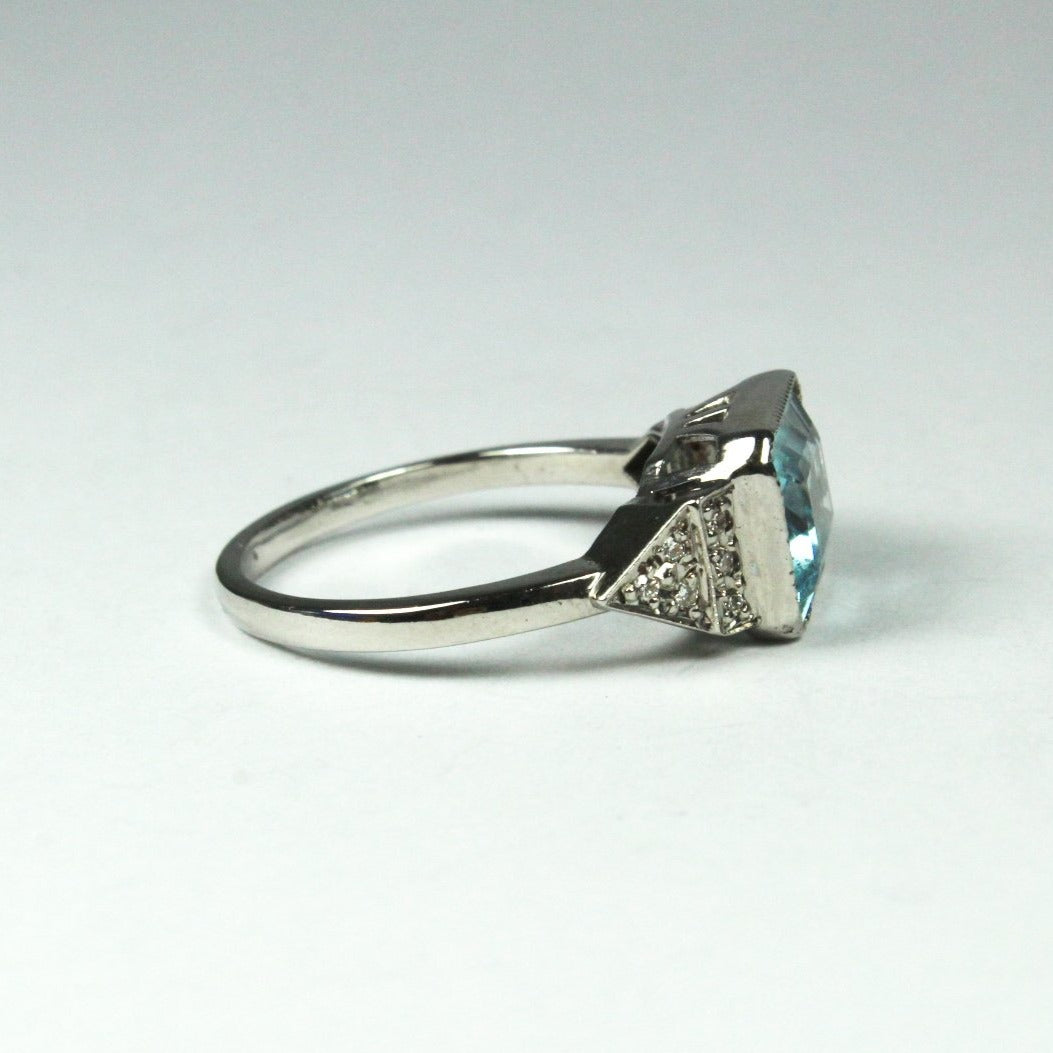 9ct Gold Topaz and Diamond Ring