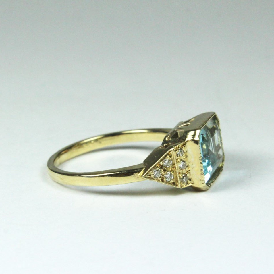 9ct Gold Topaz and Diamond Ring