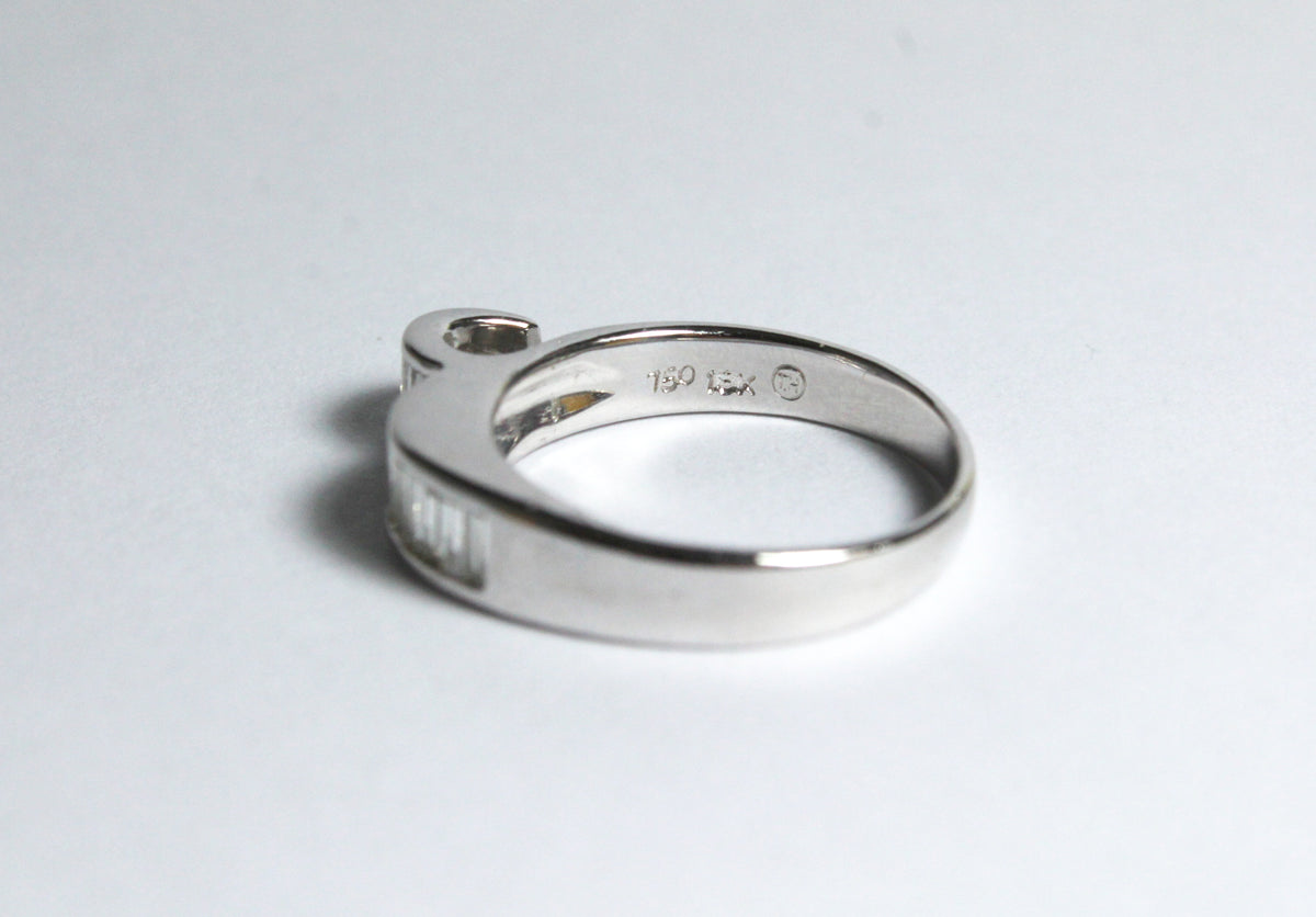 18ct White Gold Baguette Diamond Band