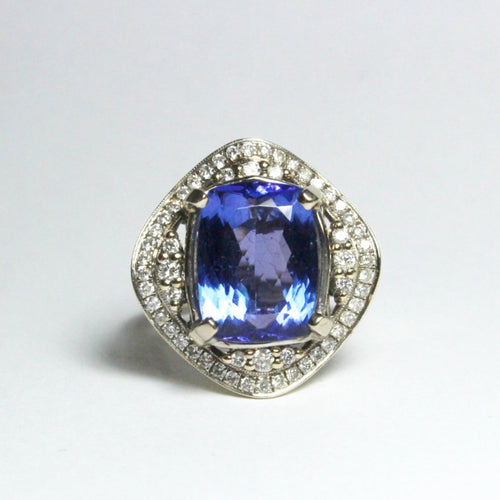 18ct White Gold 8.14ct Tanzanite and Diamond Dress Ring