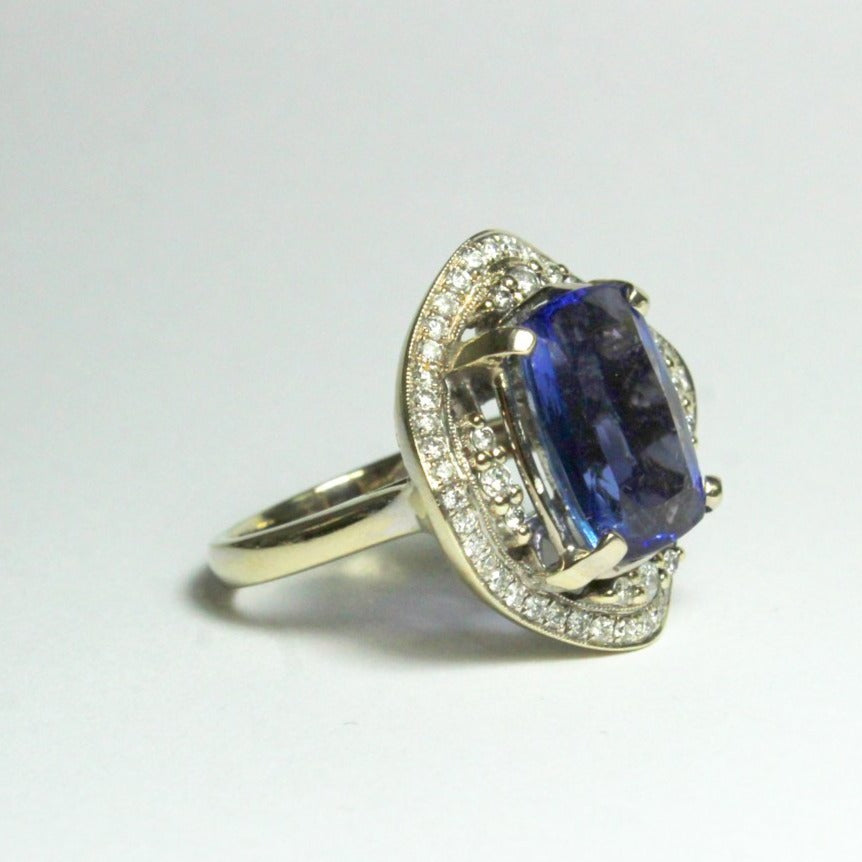 18ct White Gold 8.14ct Tanzanite and Diamond Dress Ring
