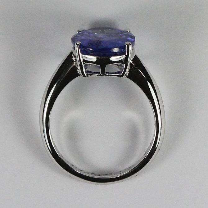 9ct White Gold Tanzanite Ring