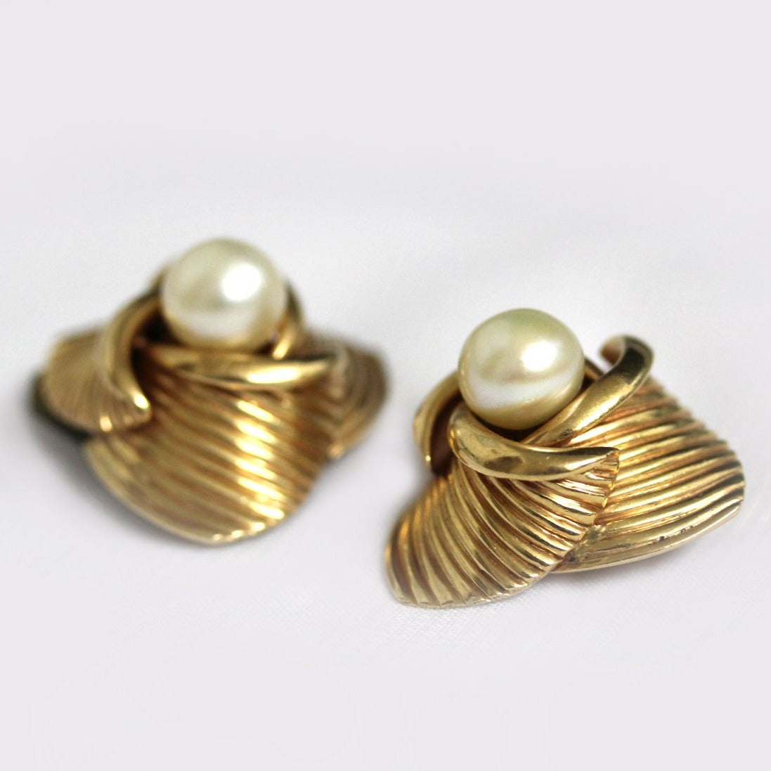Vintage 14ct Yellow Gold Cultured Pearl Clip On Earrings