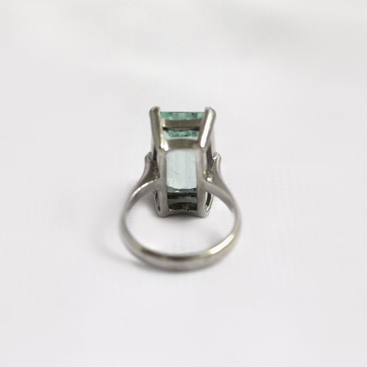 9ct White Gold Natural Aquamarine Cocktail Ring