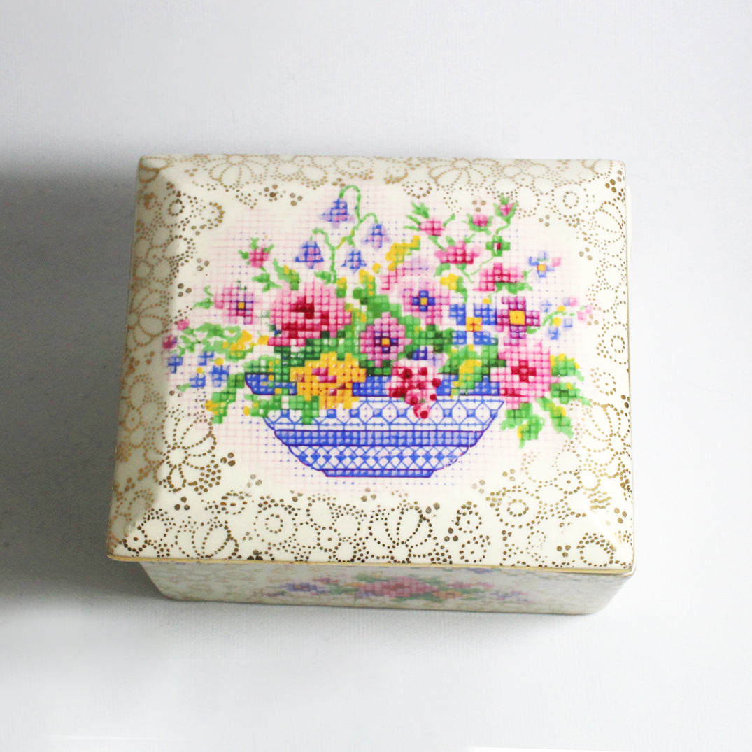 Antique Porcelain Hollinshead & Kirkham Tunstall Cross Stitch Box
