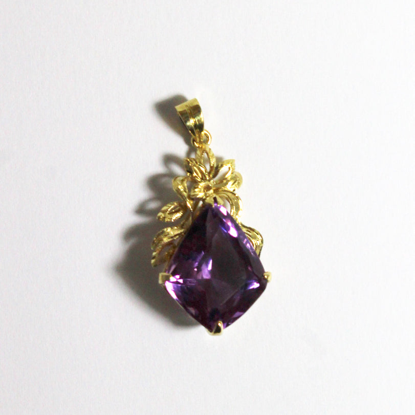 Vintage 18ct Yellow Gold 10ct Amethyst Pendant