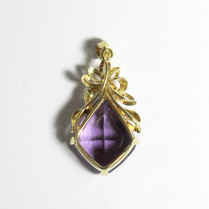 Vintage 18ct Yellow Gold 10ct Amethyst Pendant