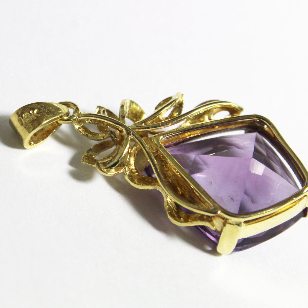 Vintage 18ct Yellow Gold 10ct Amethyst Pendant