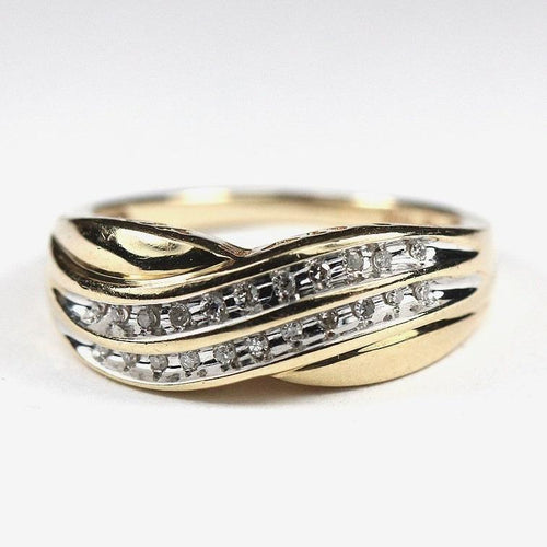 Retro 10ct Yellow Gold Diamond Ring (V)