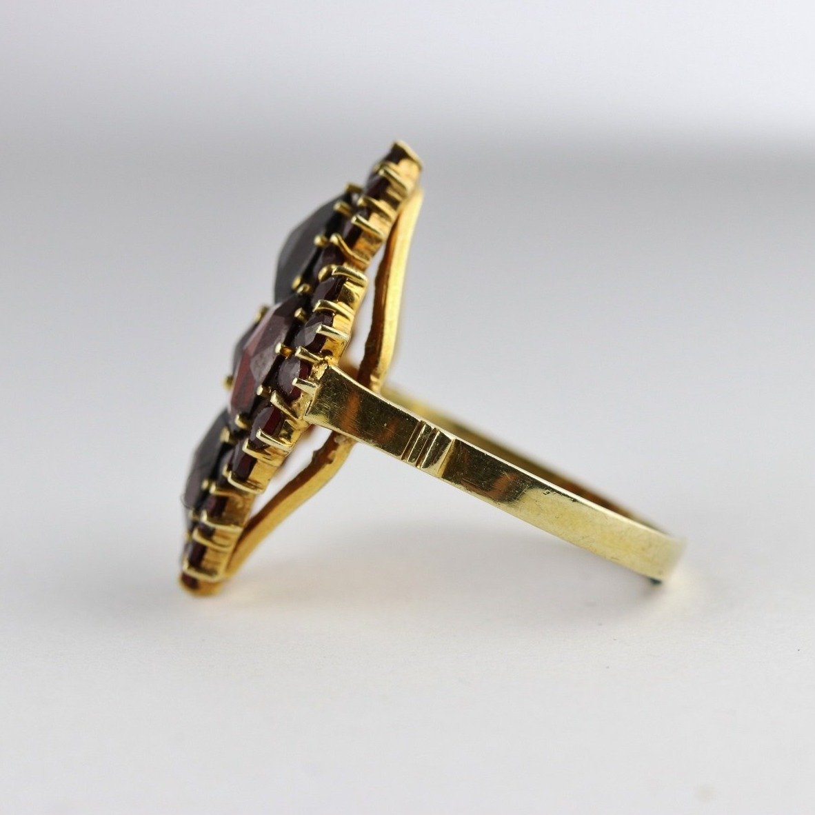 10ct Yellow Gold Garnet Cluster Ring