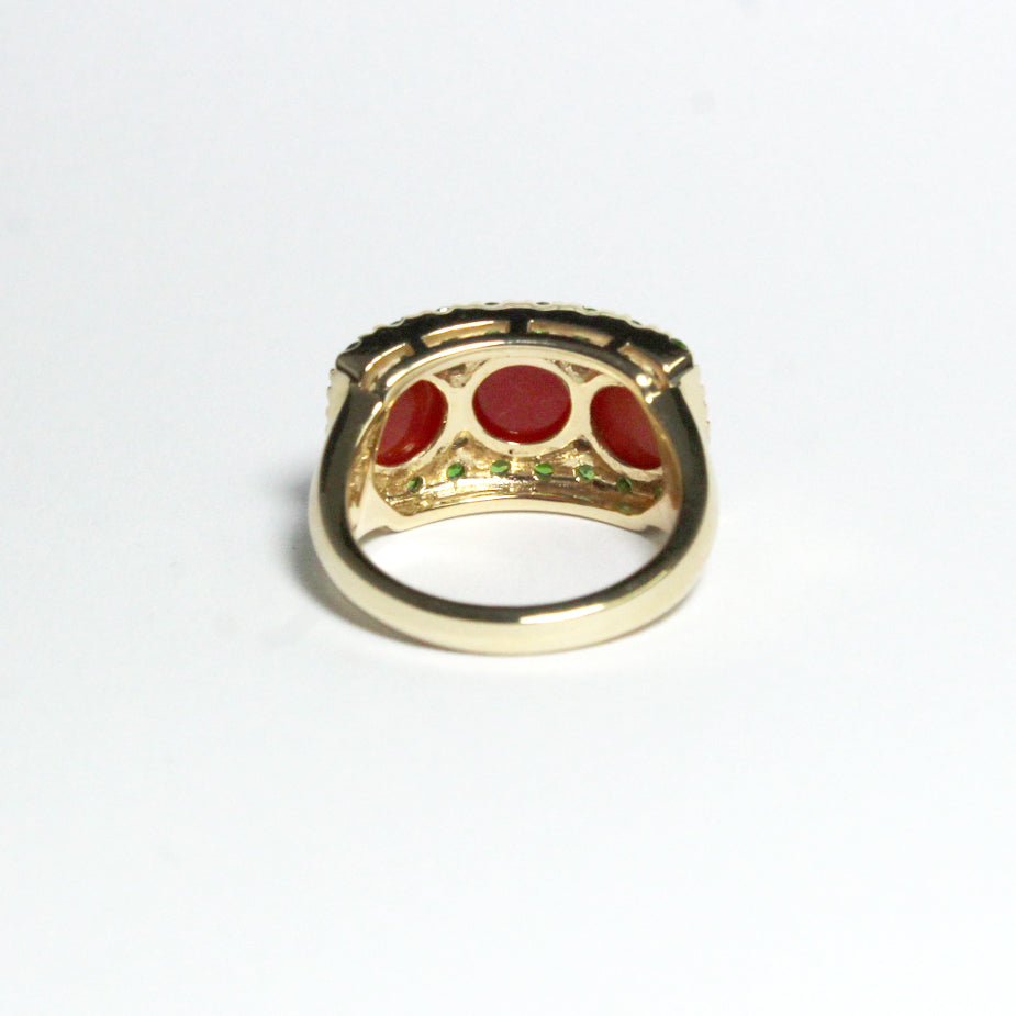 Yellow Gold Momo Coral, Diopside and Diamond Bridge Ring