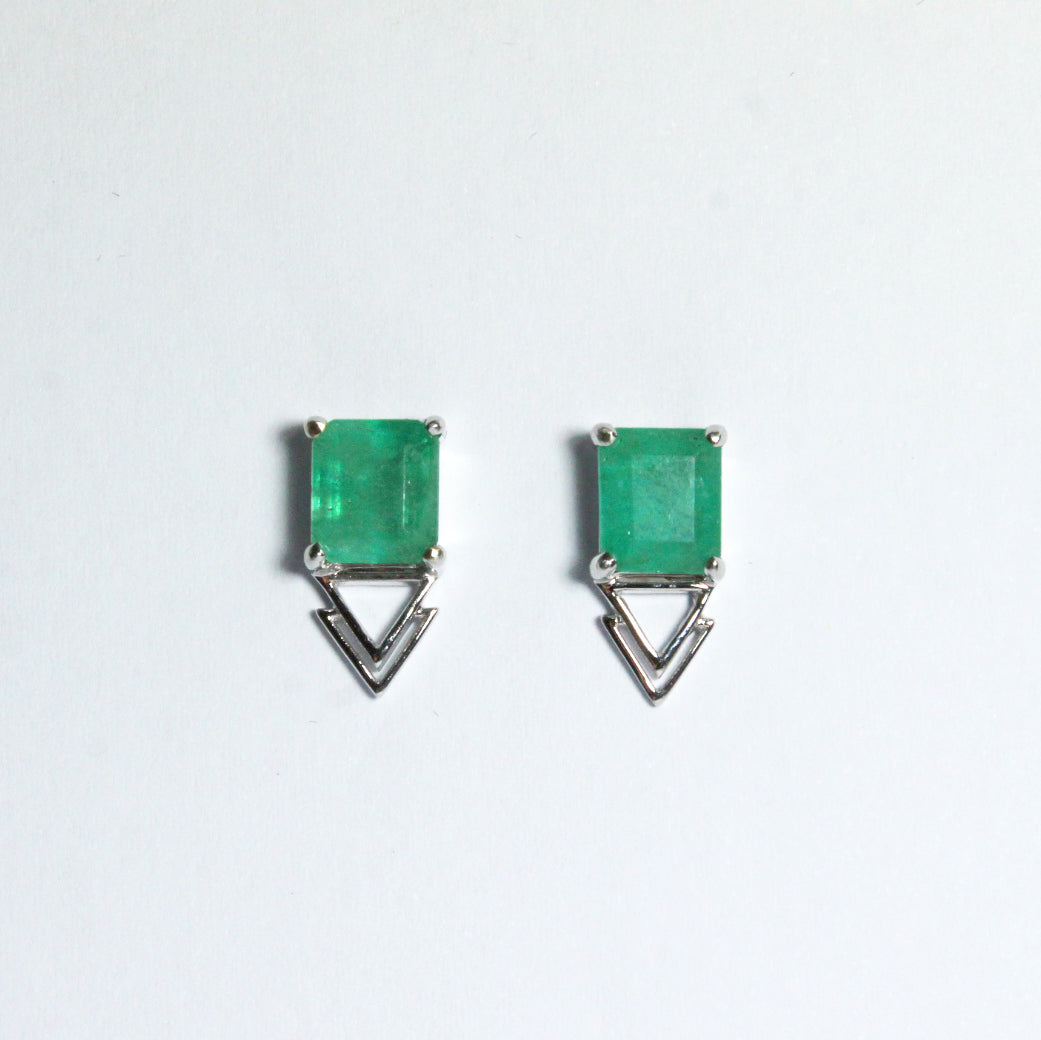 9ct White Gold 3.30ct Emerald Stud Earrings