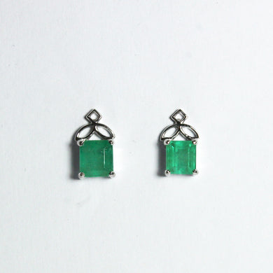 9ct White Gold 1.67ct Emerald Stud Earrings
