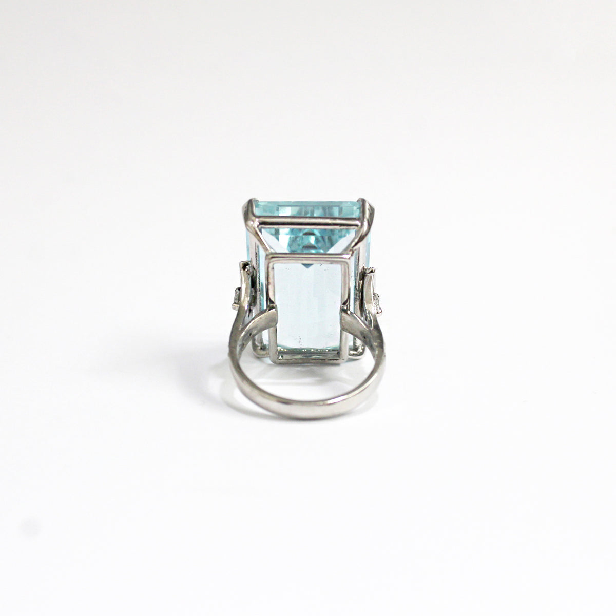 White Gold Aquamarine and Diamond Ring