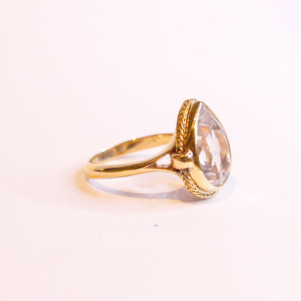 9ct Yellow Gold Pear Cut White Topaz Ring
