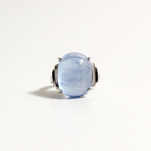 9ct White Gold Cabochon Cut Aquamarine Ring