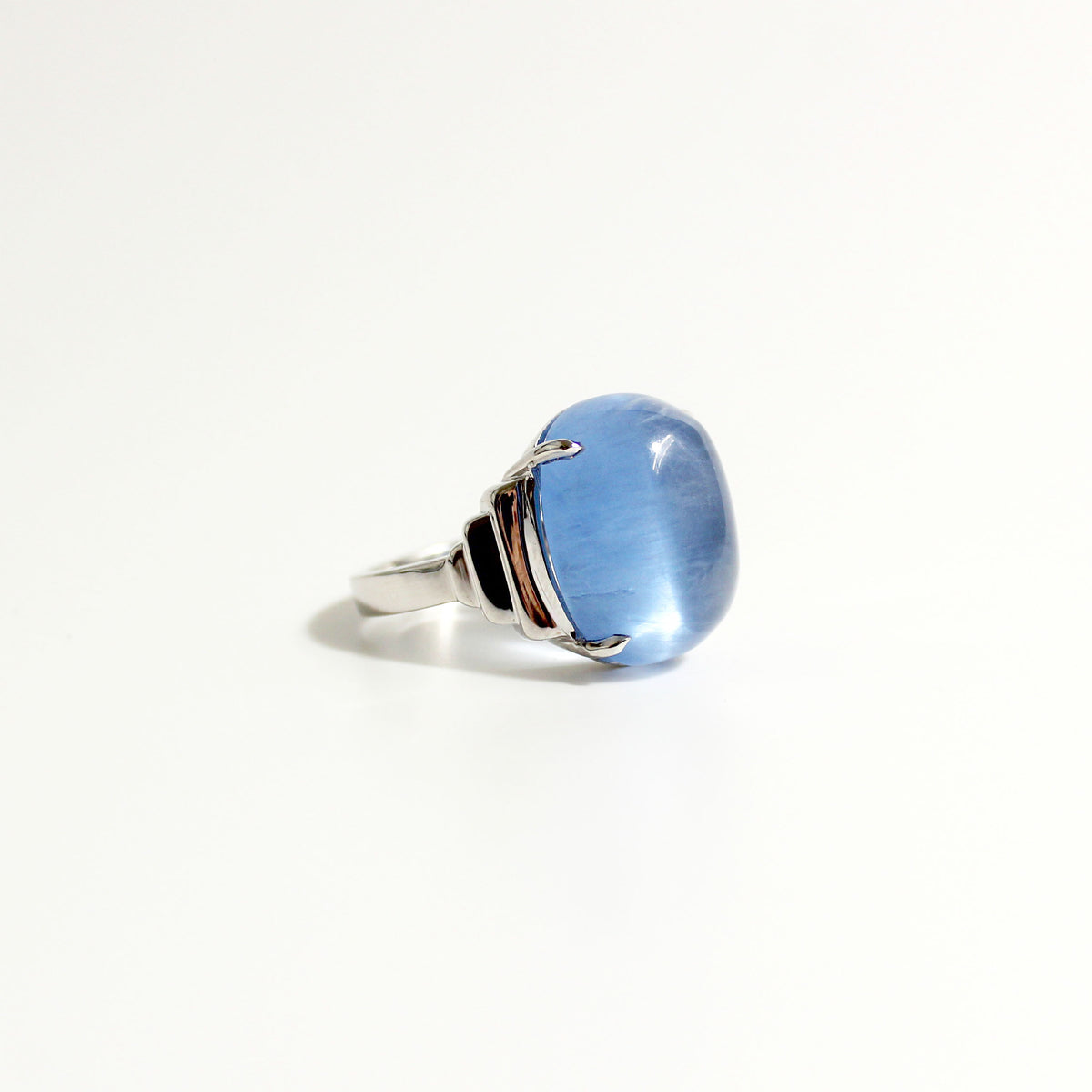 9ct White Gold Cabochon Cut Aquamarine Ring