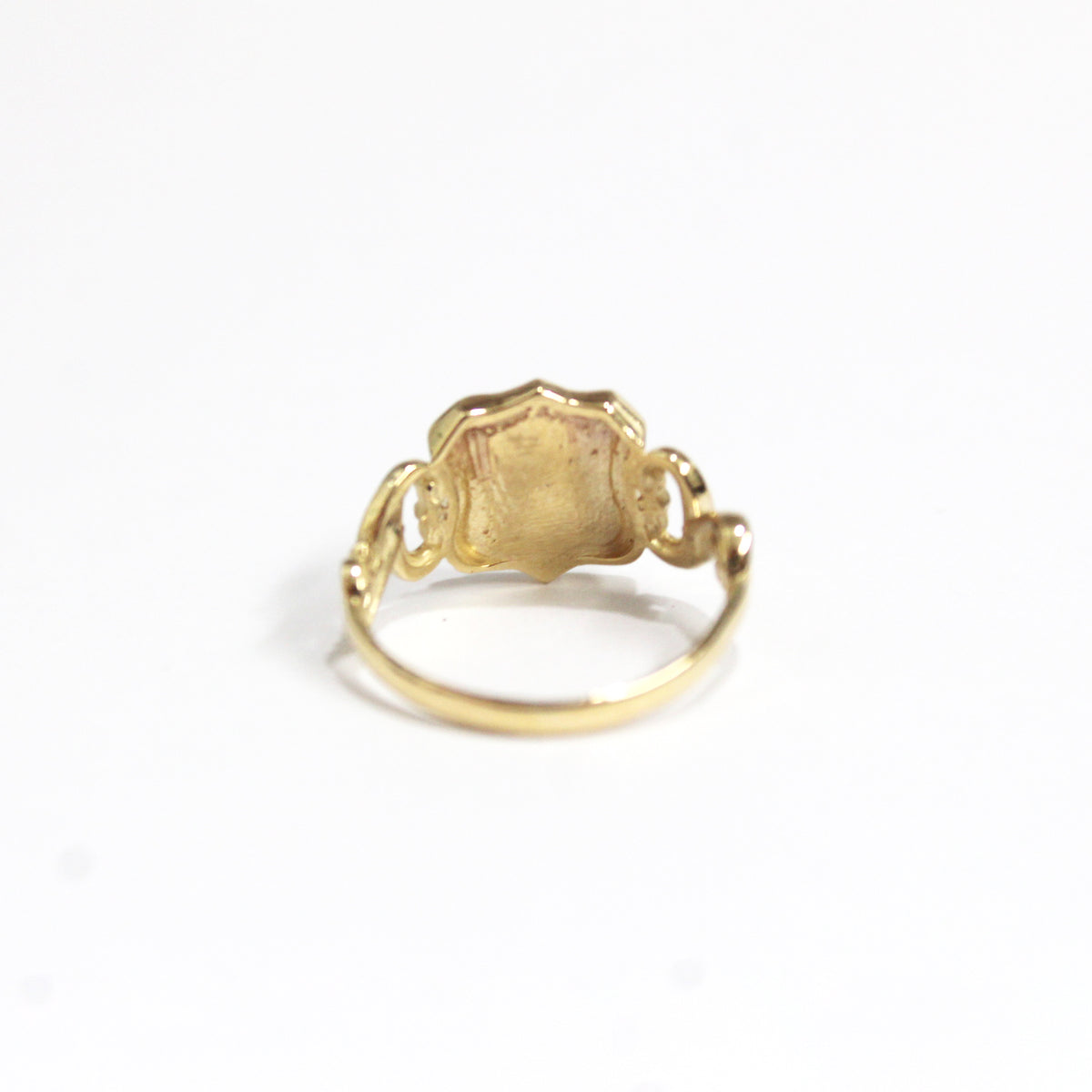 9ct Yellow Gold Yellow Agate Shield Signet Ring