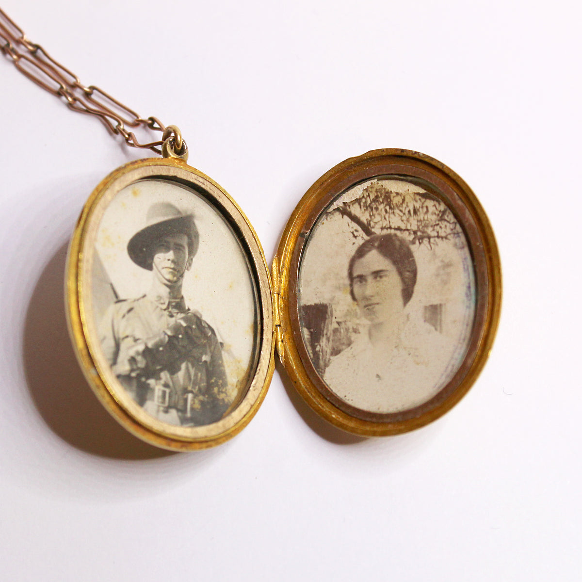 Antique 18ct Yellow Gold Egyptian Anzac Locket – Tresors Sydney