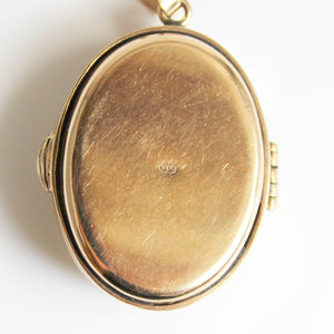 Vintage 9ct Rose Gold Garnet Locket