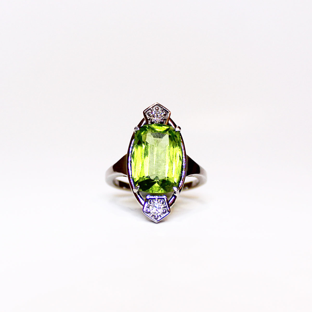 9ct White Gold Peridot and Diamond Ring