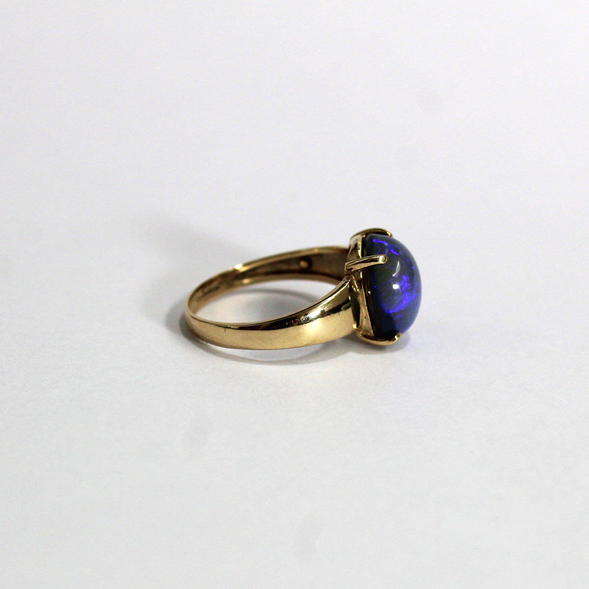 9ct Gold Solid Opal Ring