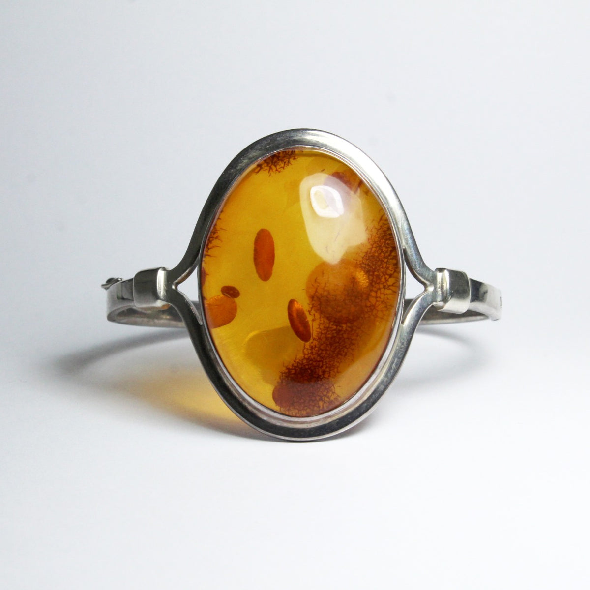 Antique Silver Baltic Honey Amber Hinged Bangle