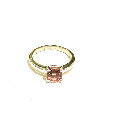 9ct White Gold Pink Tourmaline Ring