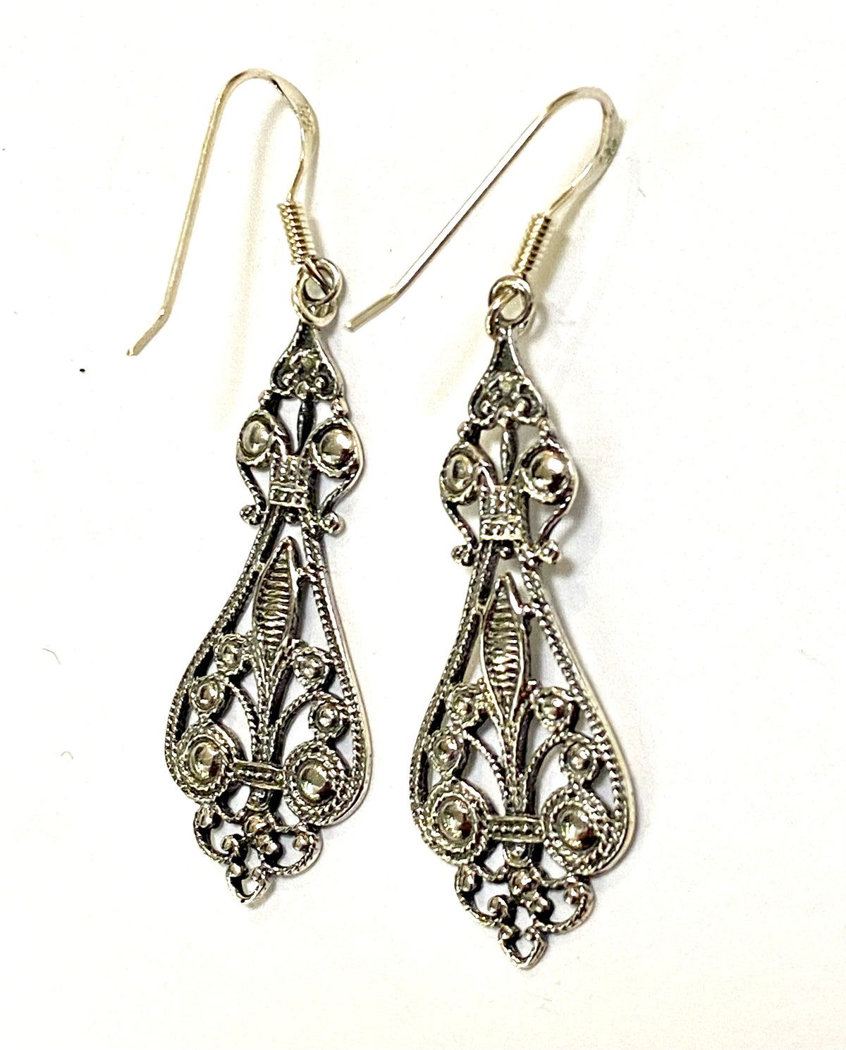 Sterling Silver Fillagree Dangle Earrings